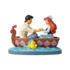 Estatueta Enesco Disney Traditions Little Mermaid Ariel e Eric