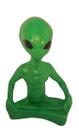 Et meditando extraterrestre verde fosforescente - peça em gesso