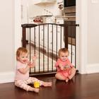 Fechamento automático do Baby Gate Toddleroo da North States Stone Arch - Toddleroo by North States