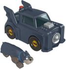 Figura de Ação e Veículo - DC - Liga dos Superpets - Super Launch Ace e Bat-cão - Mattel Oficial