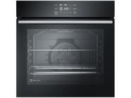 Forno Elétrico de Embutir Electrolux 80L Experience cor preta com painel digital frontal