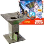 Fortnite Playset Port a Fort + Mini Boneco Infiltrador - Battle Royale Collection - Fun