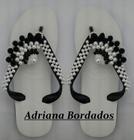 Havaianas customizada com bordado Leque