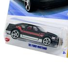 Hot Wheels - '92 Ford Mustang - HYY68