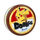 Jogo de Tabuleiro Dobble Pokémon Vermelho - Cartas Pikachu com Caixa de Metal