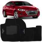 Jogo de Tapete Automotivo Carpete Hyundai Elantra 2010 à 2018 Soft Logo Bordado Preto 5 Peças