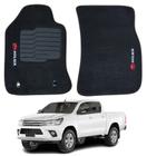 Jogo Tapete Logo Bordado Para Hilux CD 2005 2006 2007 2008