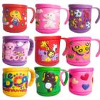 Kit 2 Caneca Infantil Emborrachada Plástica Alto Relevo 3d 220ml