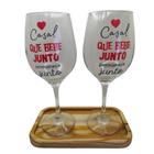 Kit 2 Taças Bandeja Casal Bebe Junto Personalizada Vinho - META ATACADO