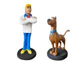 Kit Bonecos Fred Jones e Scooby-Doo em Resina 20cm