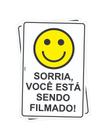 Kit com 2 Placas de Sinalização Sorria, Você Está Sendo Filmado - Câmeras de Segurança em PS (Poliestireno)