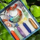 Kit com Colar Pulseira de Cristais e Pedras dos Chakras