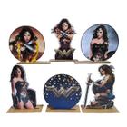 Kit Display De Mesa 6 Peças Festa Mulher Maravilha Real Mdf