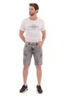 Kit Masculino 02 Peças- Camiseta Estampa Sortida e Bermuda Jeans Preto Estonado Claro com Rasgo