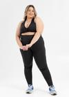 Legging Plus Size Preta Básica de Suplex