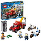 LEGO City Police Tow Truck Trouble 60137 Building Toy (144 peças) (Descontinuado pelo Fabricante)