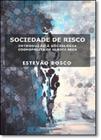Livro - Sociedade de risco : Introdução à sociologia cosmpolita de Ulrich Beck