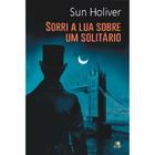 Livro - Sorri a lua sobre um solitário