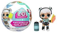 LOL Surprise X FIFA World Cup Qatar 2022 Bonecas com 7 surpresas, incluindo acessórios, boneca colecionável de edição limitada com tema de futebol, brinquedo de férias, ótimo presente para crianças meninas de 4 5 6 + anos
