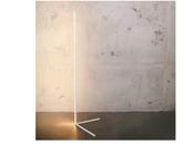 Luminária chão de canto slim linear perfil de alumínio e acrílico para fita LED 1,20m de altura