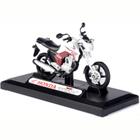 Miniatura - 1:18 - Moto Honda CG Titan 150 Branca - California Toys 71802