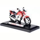 Miniatura - 1:18 - Moto Honda CG Titan 150 Vermelha - California Toys 71802