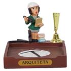 Miniatura Arquiteta De Resina Com Porta Caneta E Papel 8 Cm