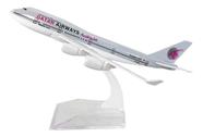 Miniatura Aviao Boeing 747 Qatar Airways Aeronave Comercial Airplane