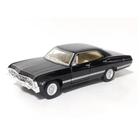 Miniatura Chevrolet Impala 1967 Kinsmart 1/43 Metal e Fricção Preto