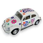 Miniatura Fusca 1967 Peace Love Kinsmart 1:32 Metal e Fricção Bege Claro