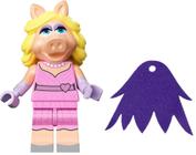 Minifigura Muppets: Miss Piggy com Capa Roxa adicionada (71033) - LEGO