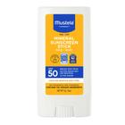 Mustela Baby Mineral Sunscreen Stick FPS 50 Amplo Espectro - Face & Body Sun Stick com 70% de ingredientes orgânicos - Ultra Sheer, resistente à água e sem fragrância - 0,6 oz (Pack de 1)