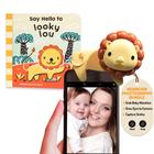 Pacote: clipe de telefone Looky Lou Lion Rattle e livro de histórias Hello Lou