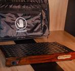 Pedalboard Lite Plus Imbuia 60x40 com Softbag - Hands Custom