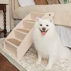 PetSafe CozyUp Folding Dog Stairs - Escadas para animais de estimação para dentro / exterior em casa ou viagem - Degraus de cão para camas altas - Pet Steps com trilhos laterais, almofadas antiderrapantes - Durável, Suporte até 200 lbs - X-Large, Tan