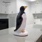 Pinguim Decorativo C/ Detalhes Em Ouro Porcelana De Alta Qualidade 17 Cm - AVB DECORAÇÕES