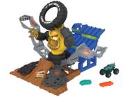 Brinquedo Hot Wheels Monster Trucks Devorador De Carro - Mattel - Carrinho  de Brinquedo - Magazine Luiza