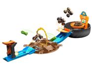 Pista Hot Wheels Monster Trucks Loop Brilha Escuro HBN02 - Fabrica da  Alegria