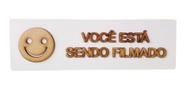 Placa De Sinalização Você Está Sendo Filmado Feita De Madeira Mdf Cor Branca