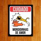 Placa Decorativa Um Sábado Qualquer Mordidinhas Amor 27X35