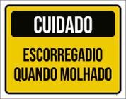 Placa Sinalização Cuidado Escorregadio Quando Molhado 18X23