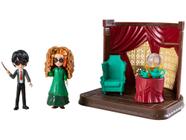 Playset Harry Potter Wizarding World Magical Minis - Sala de Adivinhação Sunny Brinquedos 9 Peças