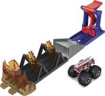 Playset Hot Wheels Monster Trucks com Caminhão de Bombeiros de 5 Alarmes