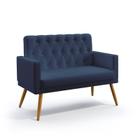 Poltrona Namoradeira Decorativa Nina Com Rodapé E Botões Capitonê Suede Azul Marinho Aradecor