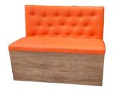 Poltrona sofá booth 1,10 cm acento e encosto laranja capitone costurado base amadeirada sku_87
