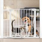 Portão do cão durável do animal de estimação Gate fácil passeio através do portão da cerca do cão com porta do animal de estimação para a casa das portas das escadas, encaixa as aberturas 29.5 "-40.5", pressão montada