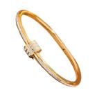 Pulseira de Aço e Titânio Dourado para Mulheres - Design Clássico com Zircônia Inoxidável