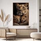 Quadro com Moldura Decorativo Para Sala Quarto Hall Leoa com 2 Filhotes Savana