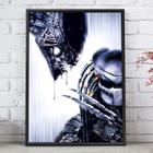 Quadro decorativo emoldurado Alien Inavsion Alienigena Desenho para quarto  sala em Promoção na Americanas