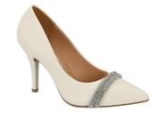 Scarpin Vizzano Branco Off Detalhes em Strass